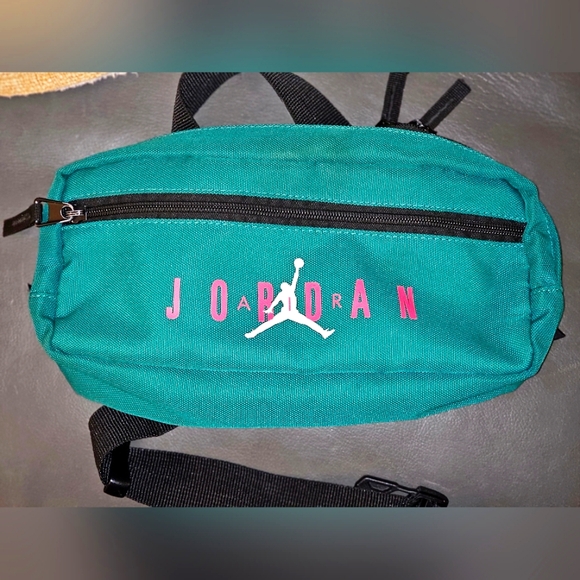 AIR JORDAN Retro Belted Teal Colored Bum Bag/Fanny Pack - Picture 1 of 14